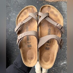 Birkenstock Women's Brown Strappy Sandals size 39